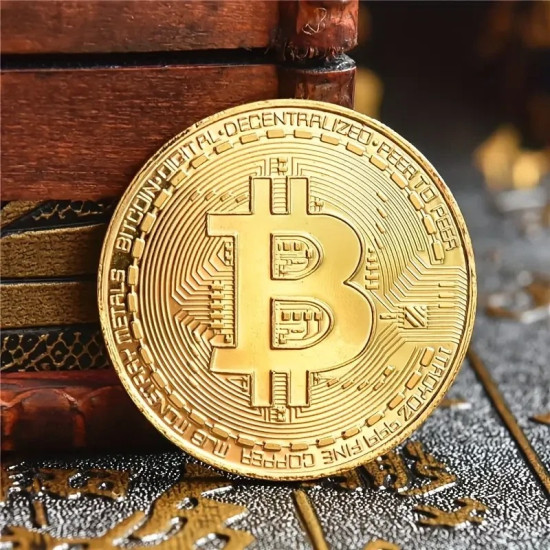 Gold-Plated Bitcoin Physical Collectible Coin - Cryptocurrency Gift & Coin Collector’s Item Gold-Plated Bitcoin Physical Collectible Coin - Cryptocurrency Gift & Coin Collector’s Item